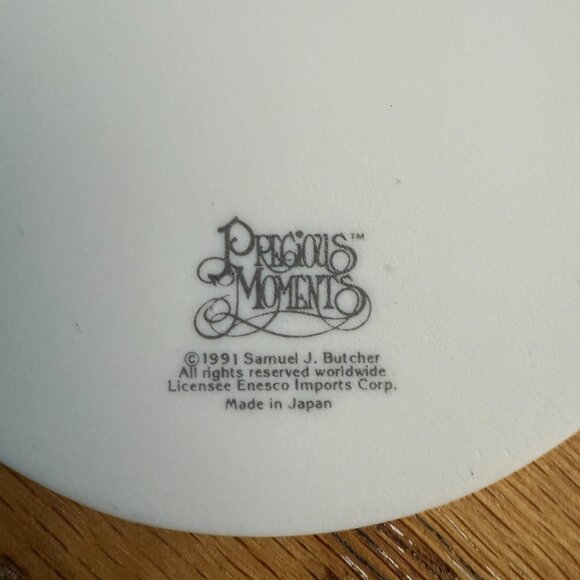 Precious Moments Tell Me the Story of Jesus 1991 Porcelain Christmas Ornament - Picture 4 of 6